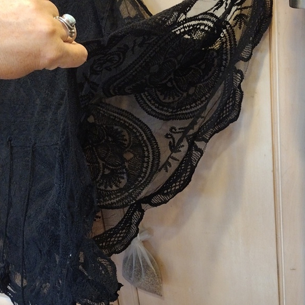 💥Black Stretchy Cotton Lace Batwing Top/ Swim Cover / Cover Up - Picture 5 of 16